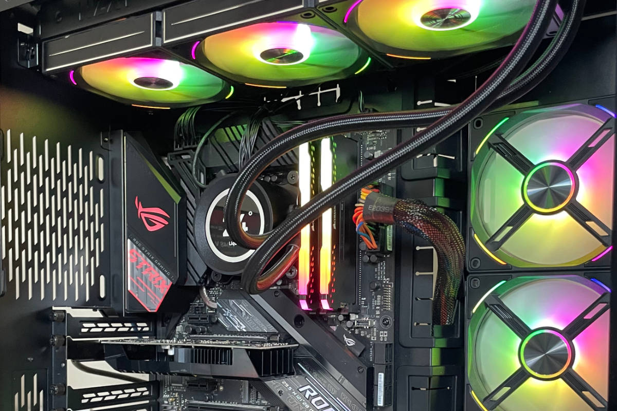 Beautiful RGB fans are synchronised